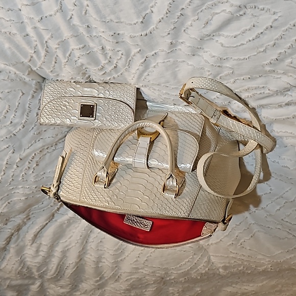 Handbag and matching wallet - Picture 2 of 4